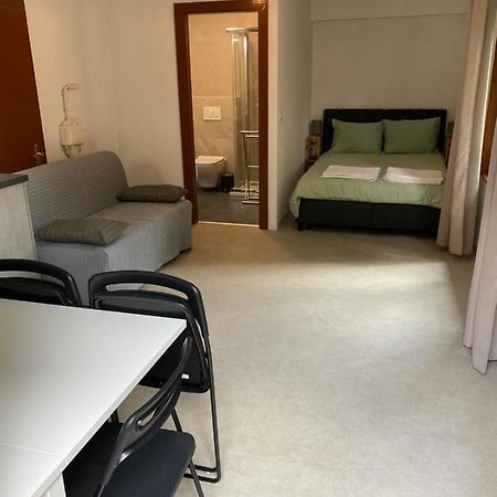 Joli Studio Pres Des Bains De Lavey Экстерьер фото